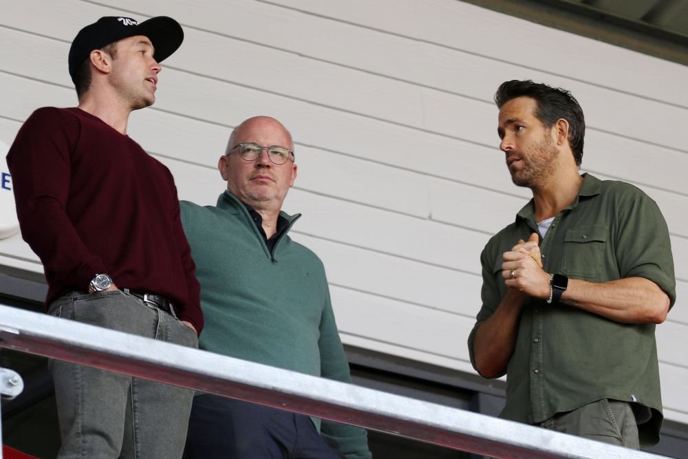 Răspuns genial al lui Ryan Reynolds când un fan l-a implorat să „cumpere Manchester United!” Ce replică i-a dat _16