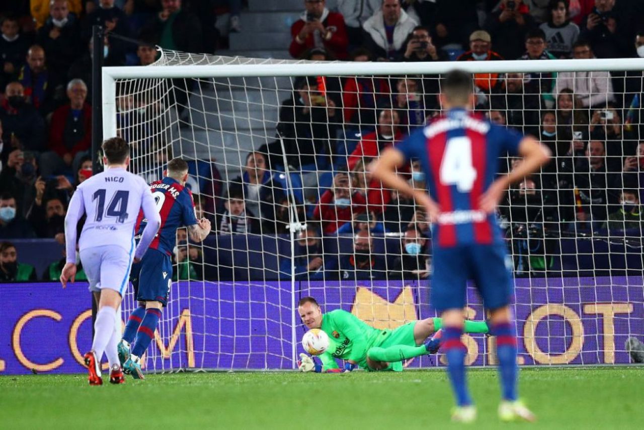 Levante - Barcelona 2-3 | Luuk, mom! :) Victorie în prelungiri pentru catalani, adusă de Luuk de Jong! Gazdele au avut trei penalty-uri _2