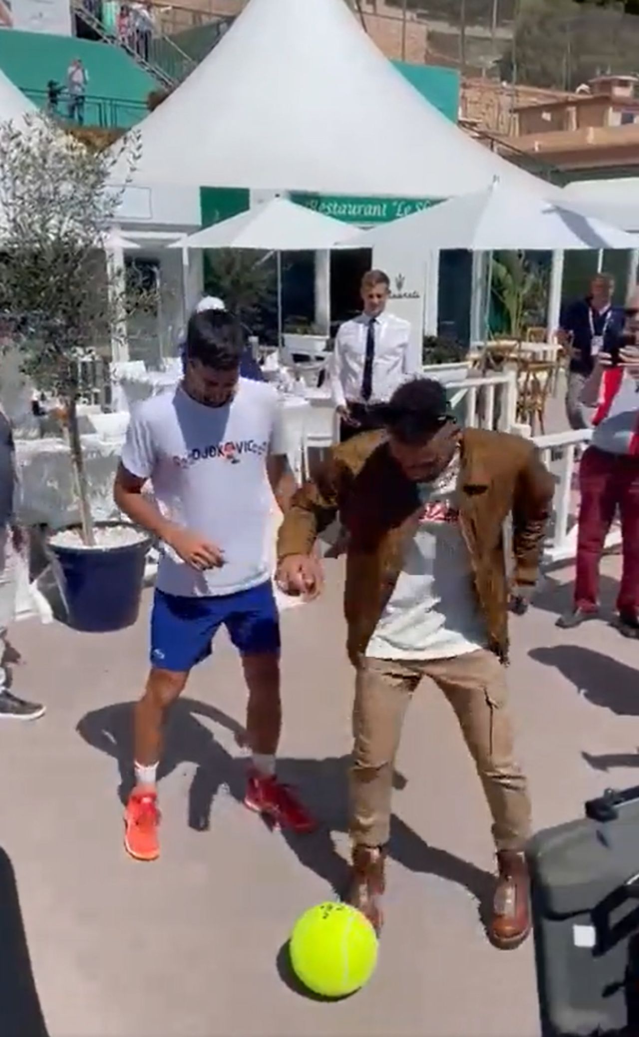 Un nou 'diamant' la PSG?! :) Novak Djokovic a făcut spectacol cu Neymar și Verratti la Monte Carlo _4