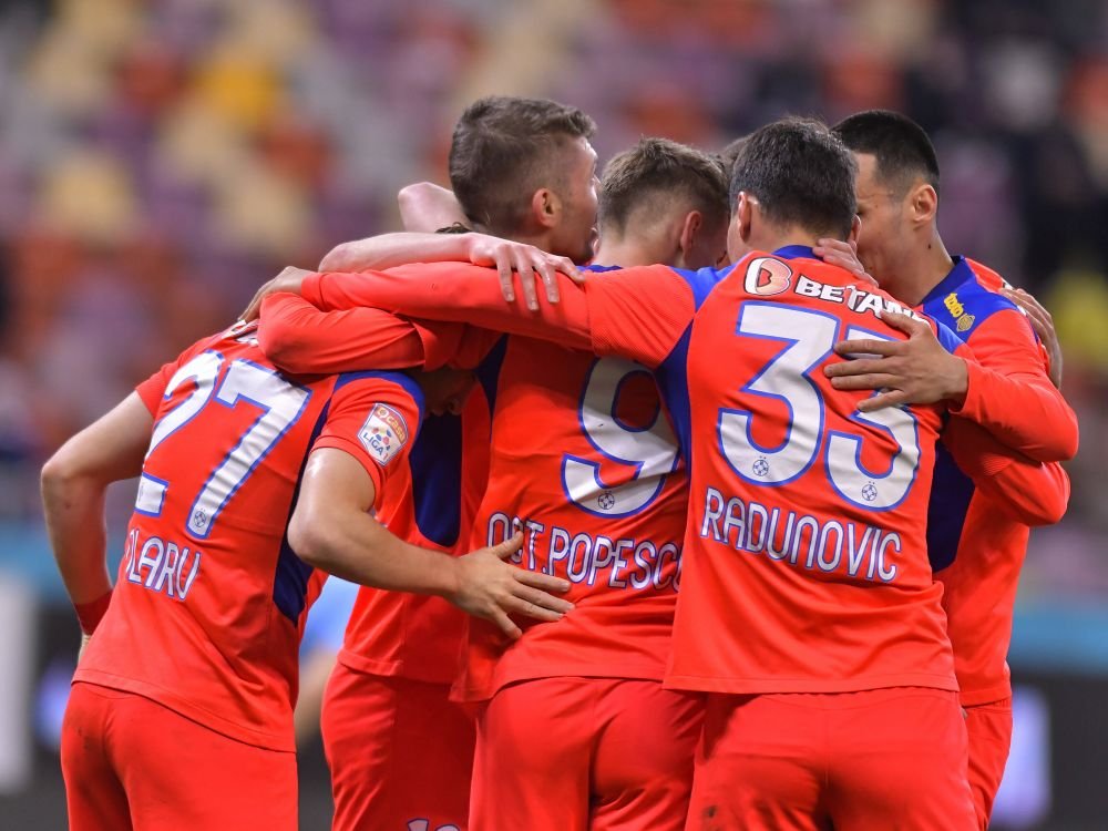 „N-a fost niciodată slab!” Jucătorul de la FCSB care a fost pe placul lui Panduru: „Probabil va rămâne în 'primul 11'”_2
