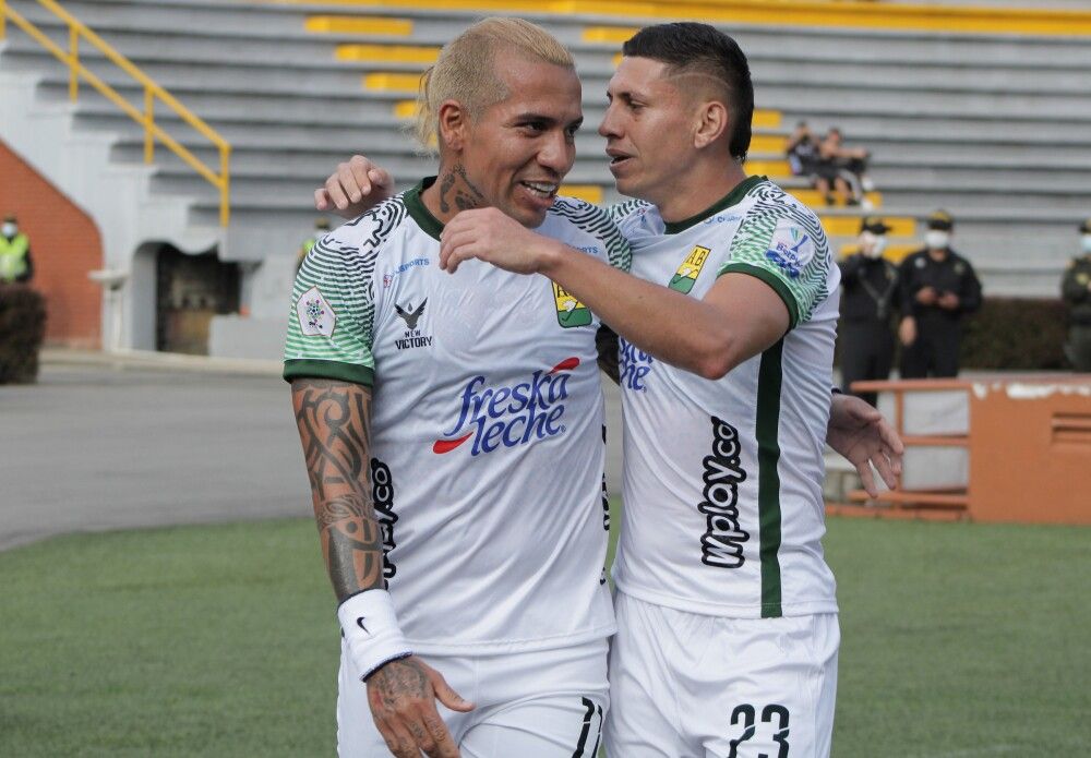 Dayro Moreno s-a vopsit blond și este golgheter în Columbia la 36 de ani!_4