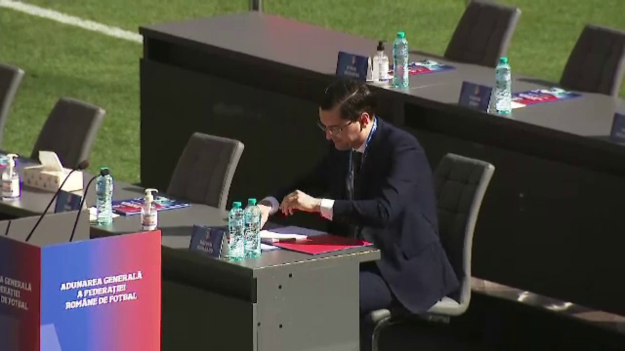 Festivalul național de fotbal ”Anonimul”! Burleanu, ales în unanimitate președintele FRF, și încă o ”perlă” a lui Stoichiță_7