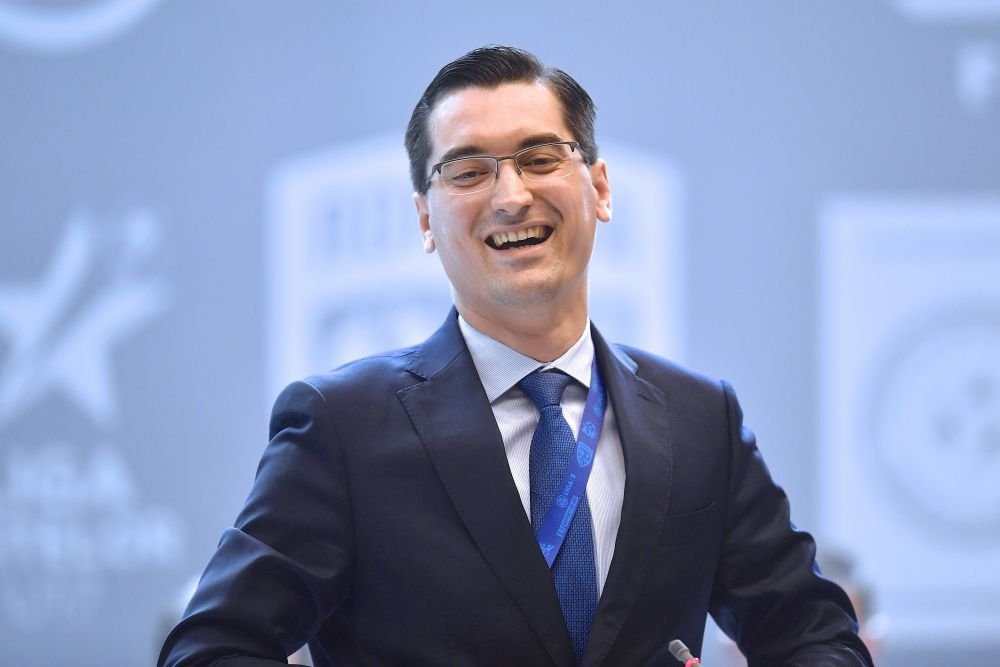 Palmă de la Gheorghe Burleanu pentru contestatarii șefului FRF. 