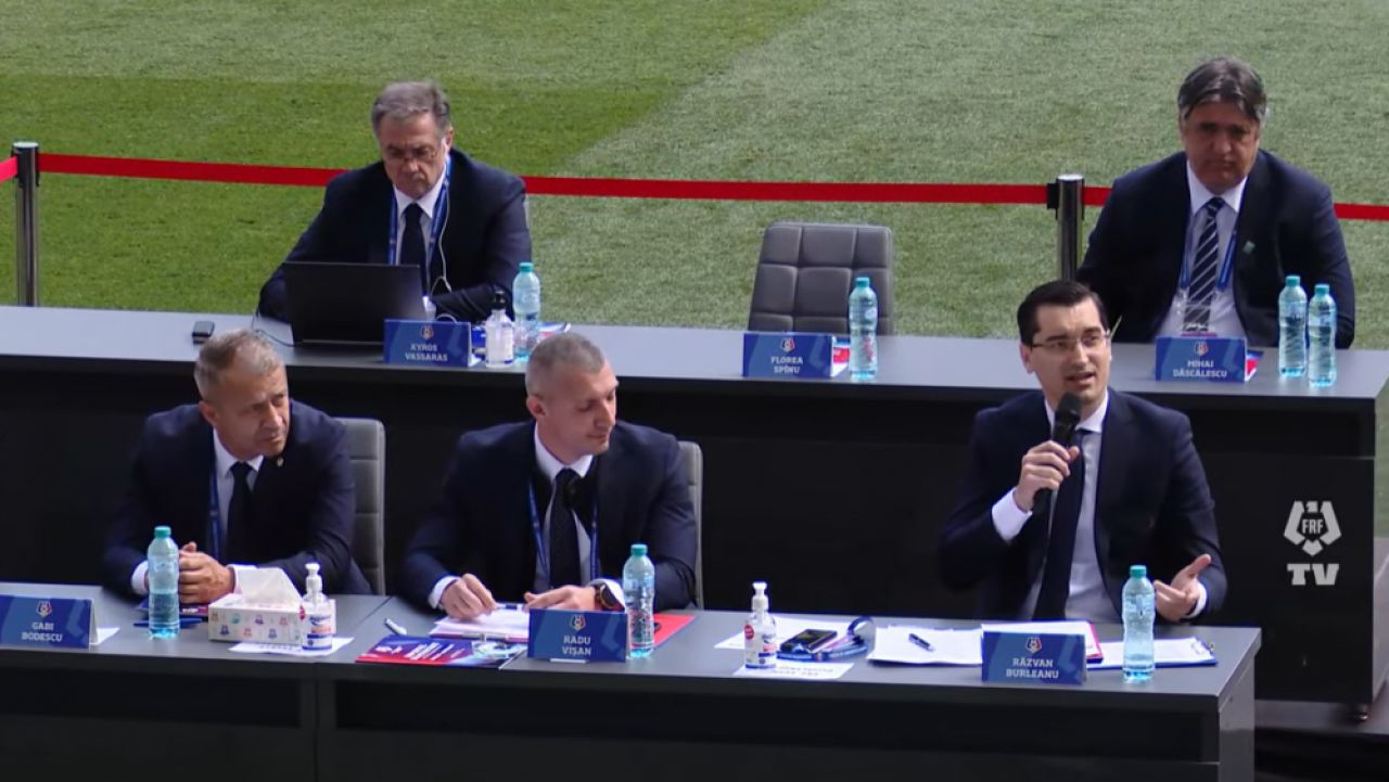 Festivalul național de fotbal ”Anonimul”! Burleanu, ales în unanimitate președintele FRF, și încă o ”perlă” a lui Stoichiță_9