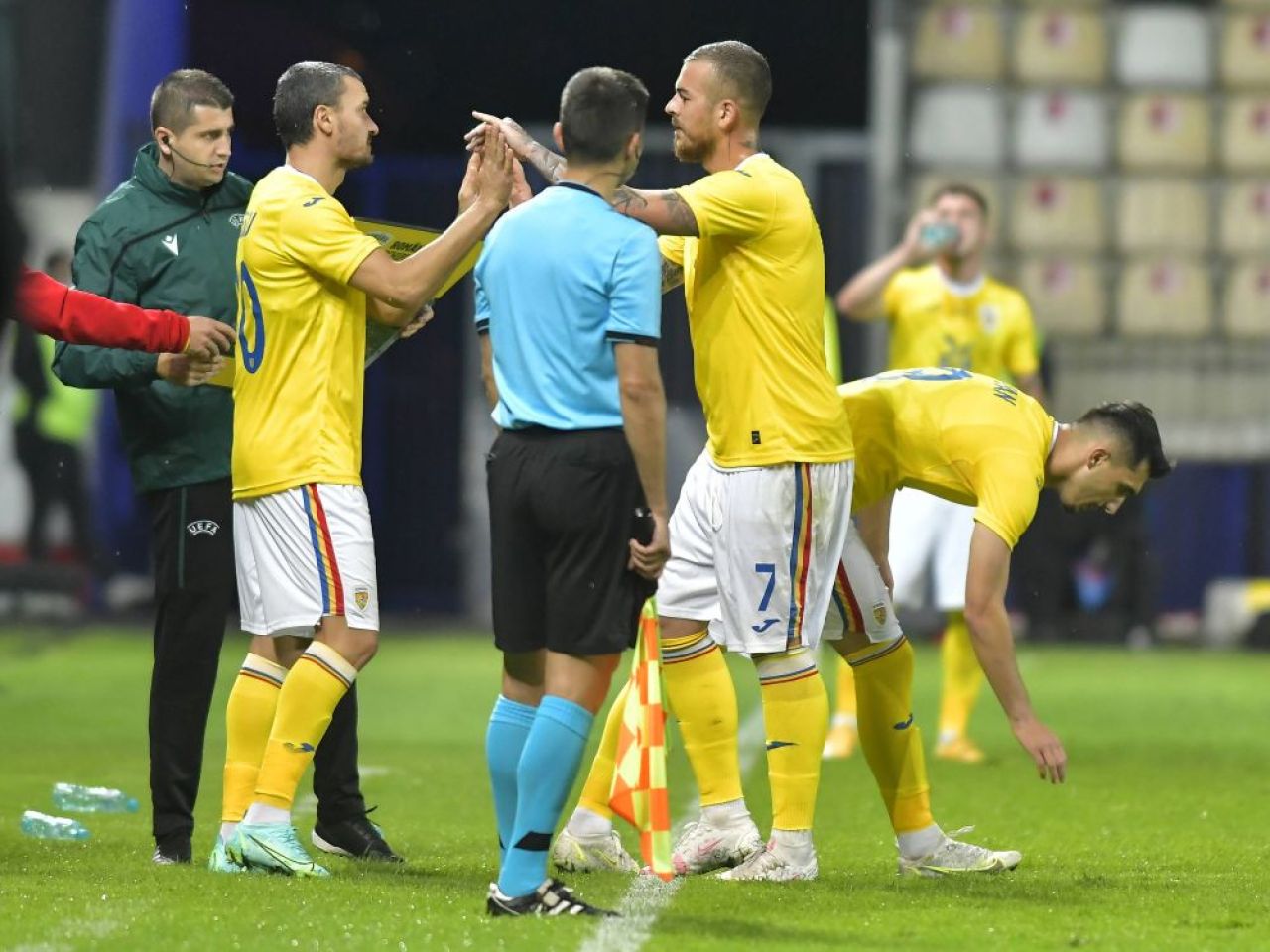 Magicianul Budescu i-a pregătit fișa postului prietenului Alibec. Ce job susține că i se potrivește_2