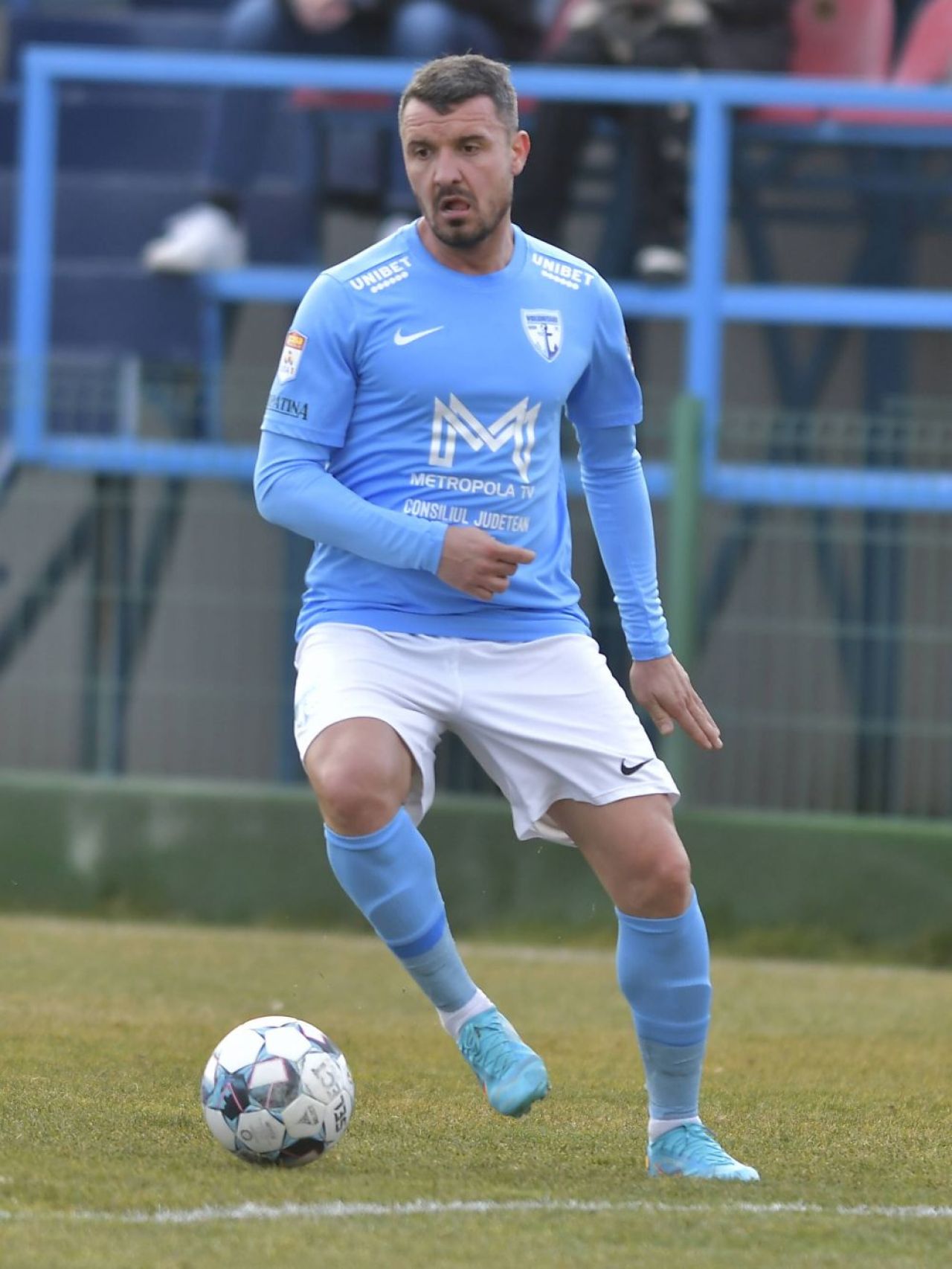 Budescu și-a găsit nașul.