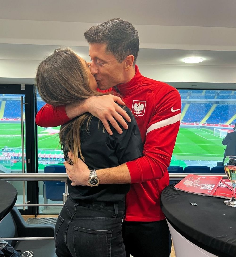 Lewandowski, dat de gol de soție cu privire la viitoarea destinație? Ce a postat soția superstarului pe Instagram _7