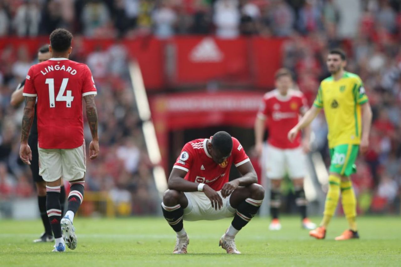 Harry Maguire l-a făcut K.O. pe Paul Pogba în meciul cu Norwich! L-a lovit cu piciorul direct în față _1