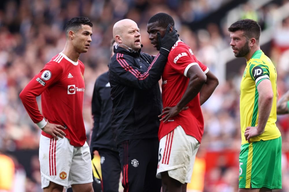 Harry Maguire l-a făcut K.O. pe Paul Pogba în meciul cu Norwich! L-a lovit cu piciorul direct în față _2