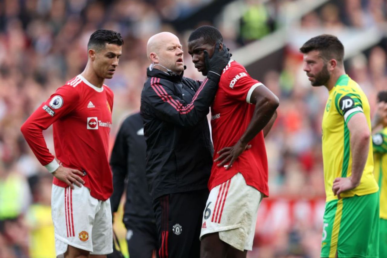 Harry Maguire l-a făcut K.O. pe Paul Pogba în meciul cu Norwich! L-a lovit cu piciorul direct în față _3