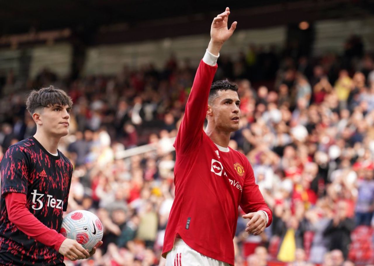 Mesajul postat de Cristiano Ronaldo după ce a reușit hattrick-ul cu numărul 60 al carierei: „Acesta e cu atât mai important!” _19