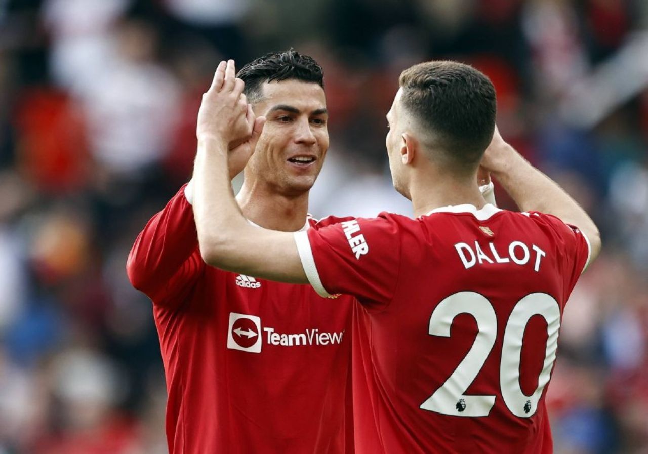 Mesajul postat de Cristiano Ronaldo după ce a reușit hattrick-ul cu numărul 60 al carierei: „Acesta e cu atât mai important!” _31
