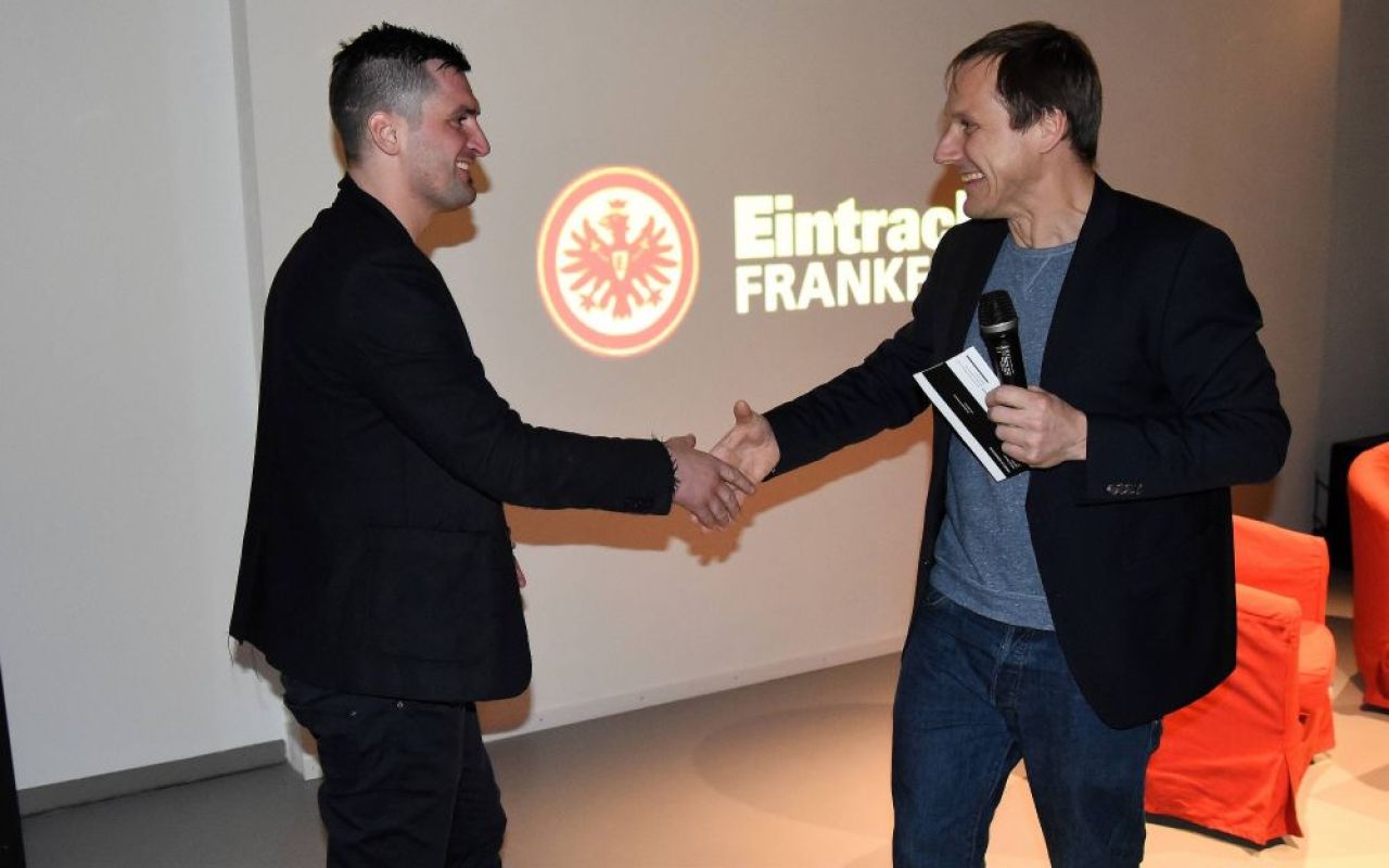 Un fotbalist de națională și soția lui, bătuți și arestați la Barcelona, imediat după calificarea istorică a lui Eintracht: „Bravo, Spania!”_4