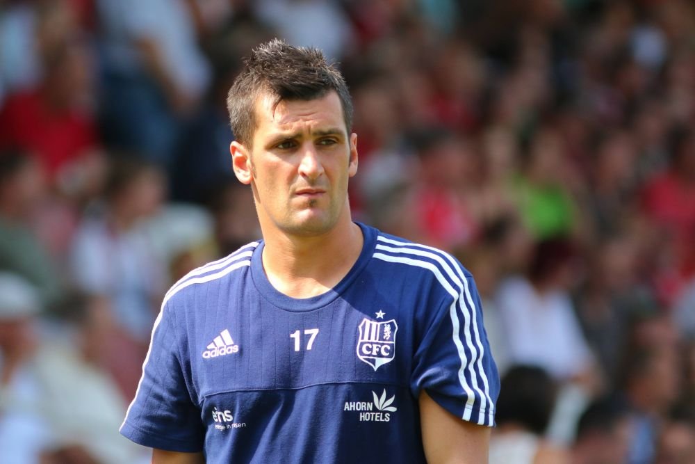Un fotbalist de națională și soția lui, bătuți și arestați la Barcelona, imediat după calificarea istorică a lui Eintracht: „Bravo, Spania!”_6