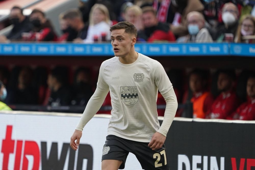 „Perla” din Bundesliga care visează să joace pentru FC Barcelona! Răspunsul dat de jucătorul de 18 ani în legătură cu interesul catalanilor_2
