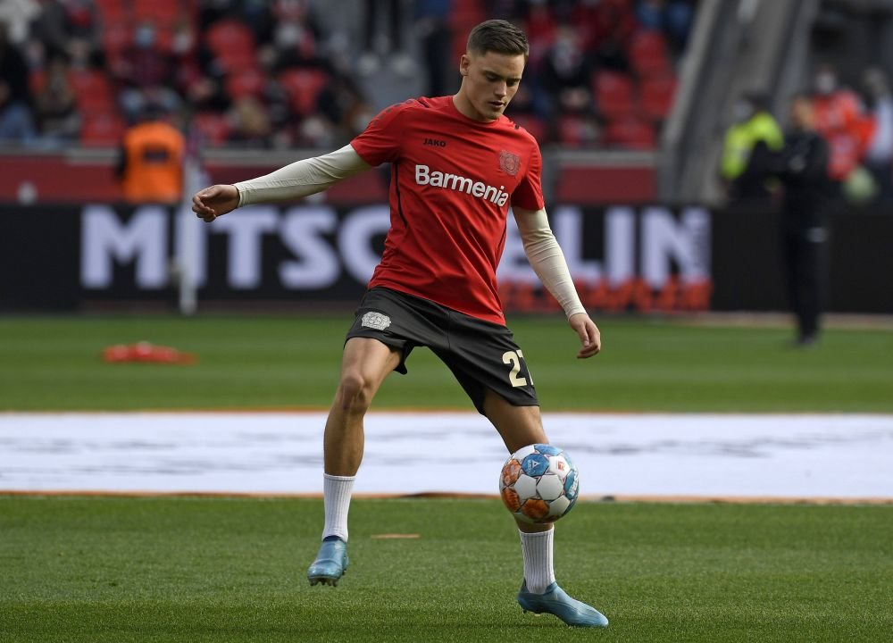„Perla” din Bundesliga care visează să joace pentru FC Barcelona! Răspunsul dat de jucătorul de 18 ani în legătură cu interesul catalanilor_10