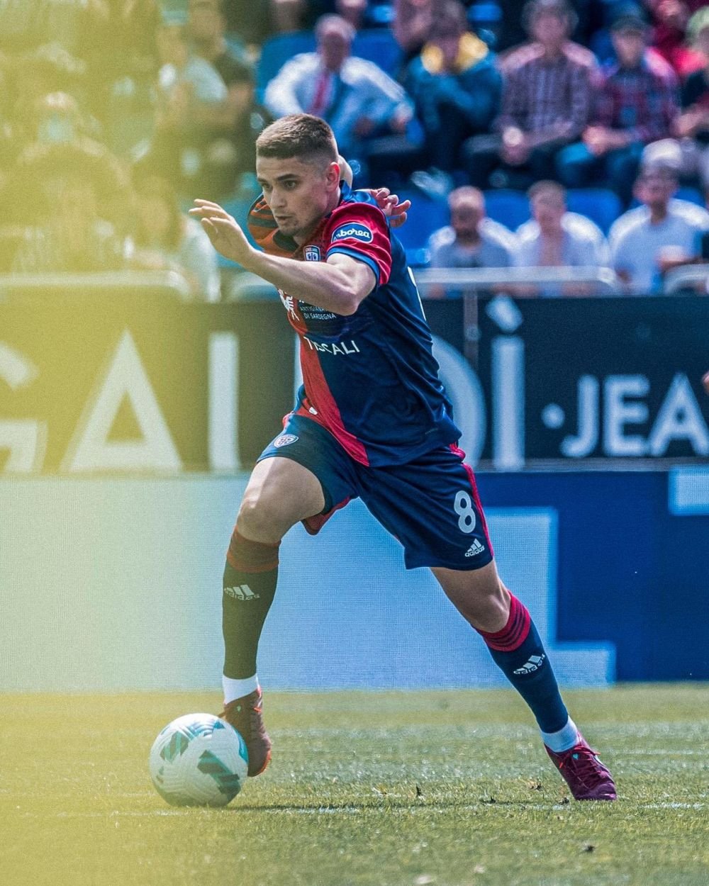 „O operă de artă!” Presa din Italia îl laudă pe Răzvan Marin după pasa decisivă în victoria lui Cagliari cu Sassuolo _5