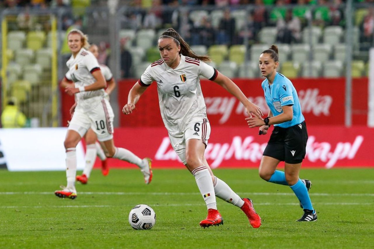 Premieră pentru Iuliana Demetrescu! Va fi la centru în Liga 1, la meciul Rapidului_8