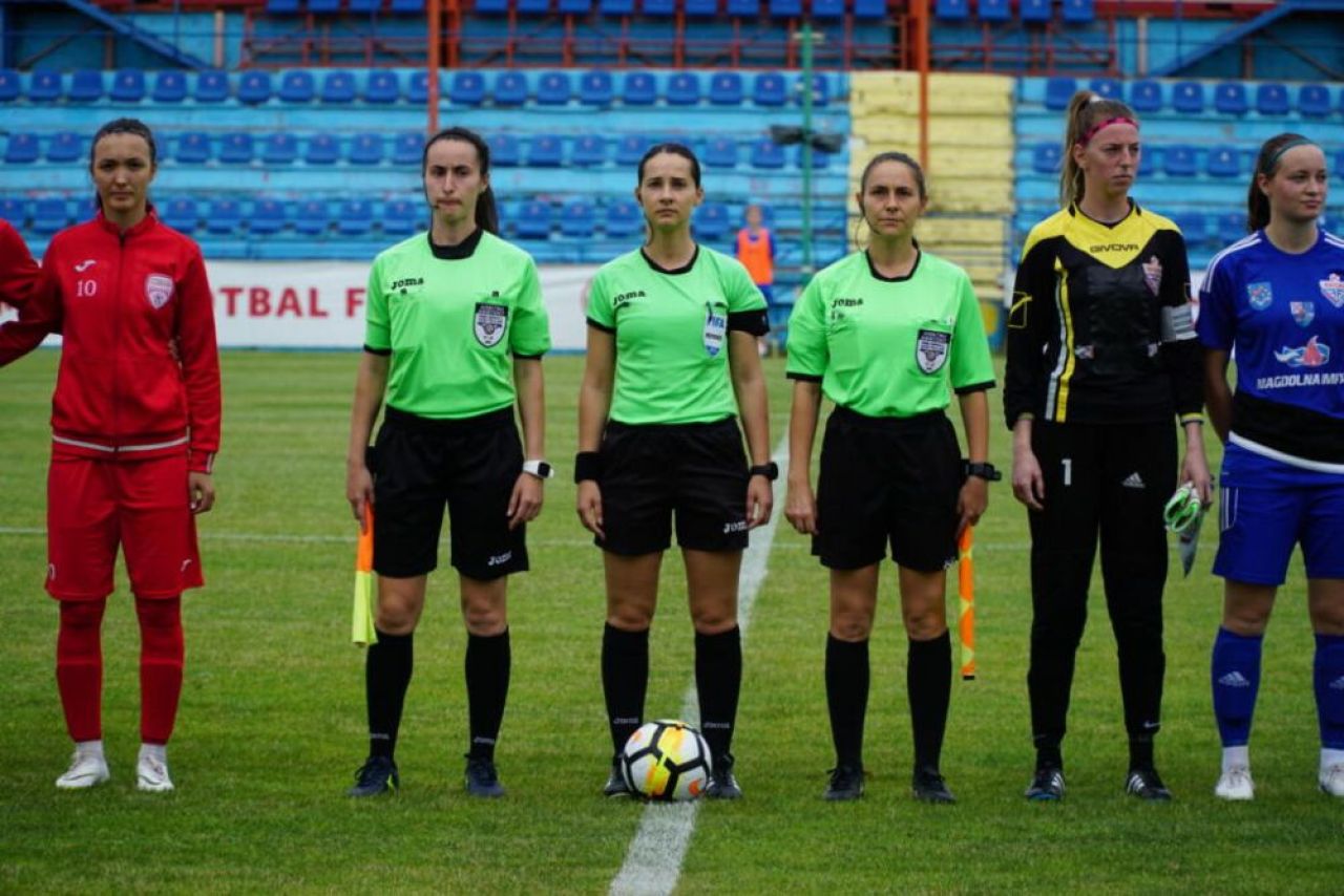 Premieră pentru Iuliana Demetrescu! Va fi la centru în Liga 1, la meciul Rapidului_16