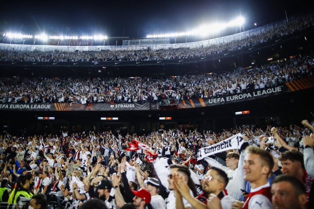 Decizia radicală luată de una dintre cele mai importante grupări a fanilor Barcelonei. Protest de amploare în Catalunia_2