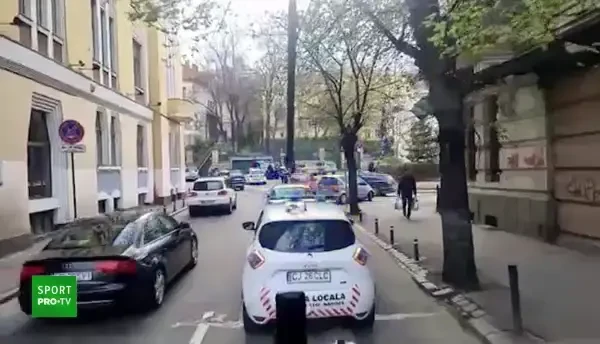 CFR Cluj - FCSB: Primire spectaculoasă pentru jucătorii lui Toni Petrea pe stadionul din Gruia. Primele imagini de la sosire