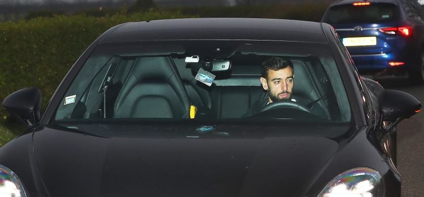 Bruno Fernandes, implicat într-un accident rutier! Starul lui Manchester United și-a făcut praf bolidul și poate rata derby-ul cu Liverpool_7