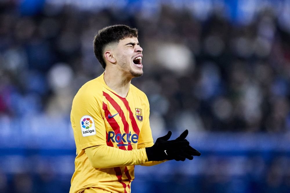 Jose Mourinho vrea să îi fure „perla” Barcelonei! Jucătorul pe care AS Roma a pus ochii _12