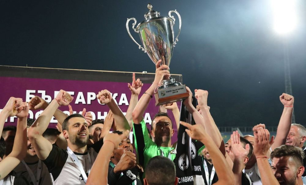 Are 46 de ani și joacă în continuare în prima ligă! Fotbalistul este legitimat la cel mai vechi club din capitala Bulgariei_10