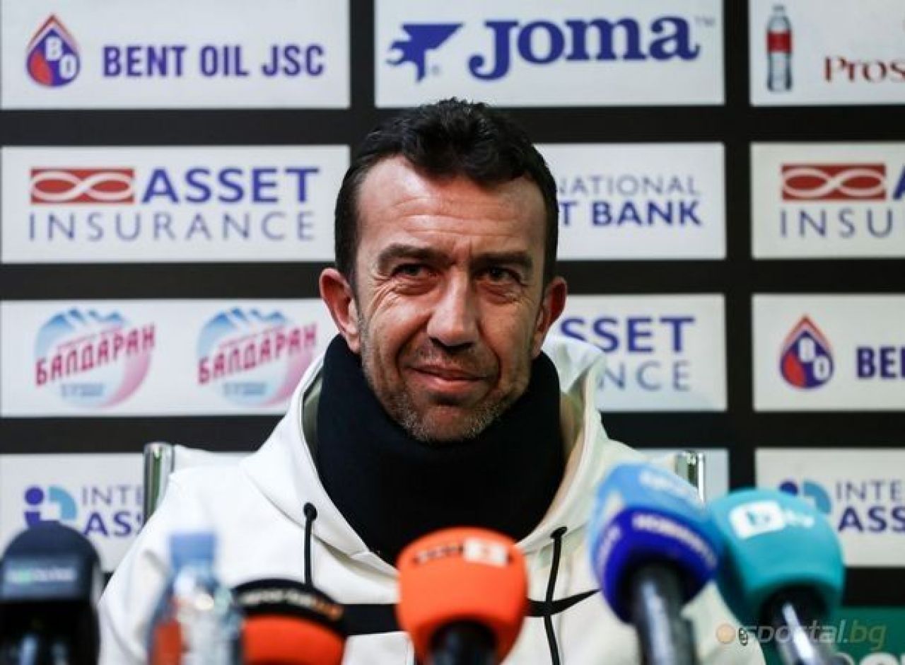 Are 46 de ani și joacă în continuare în prima ligă! Fotbalistul este legitimat la cel mai vechi club din capitala Bulgariei_11
