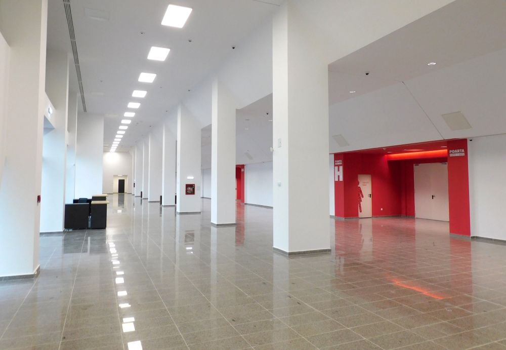 A fost inaugurată Sala Polivalentă din Oradea! Cum arată construcția care a costat 25 de milioane de euro_3