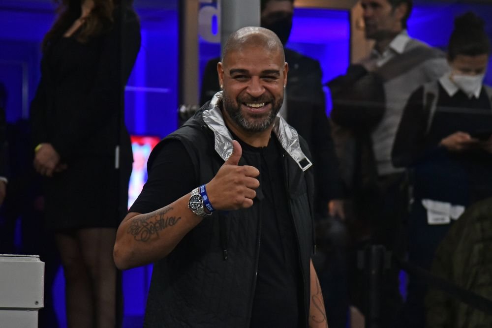 Ce face și cum arată acum „Împăratul” Adriano, la o lună după ce a fost filmat beat pe scuter într-o favelă din Rio_7