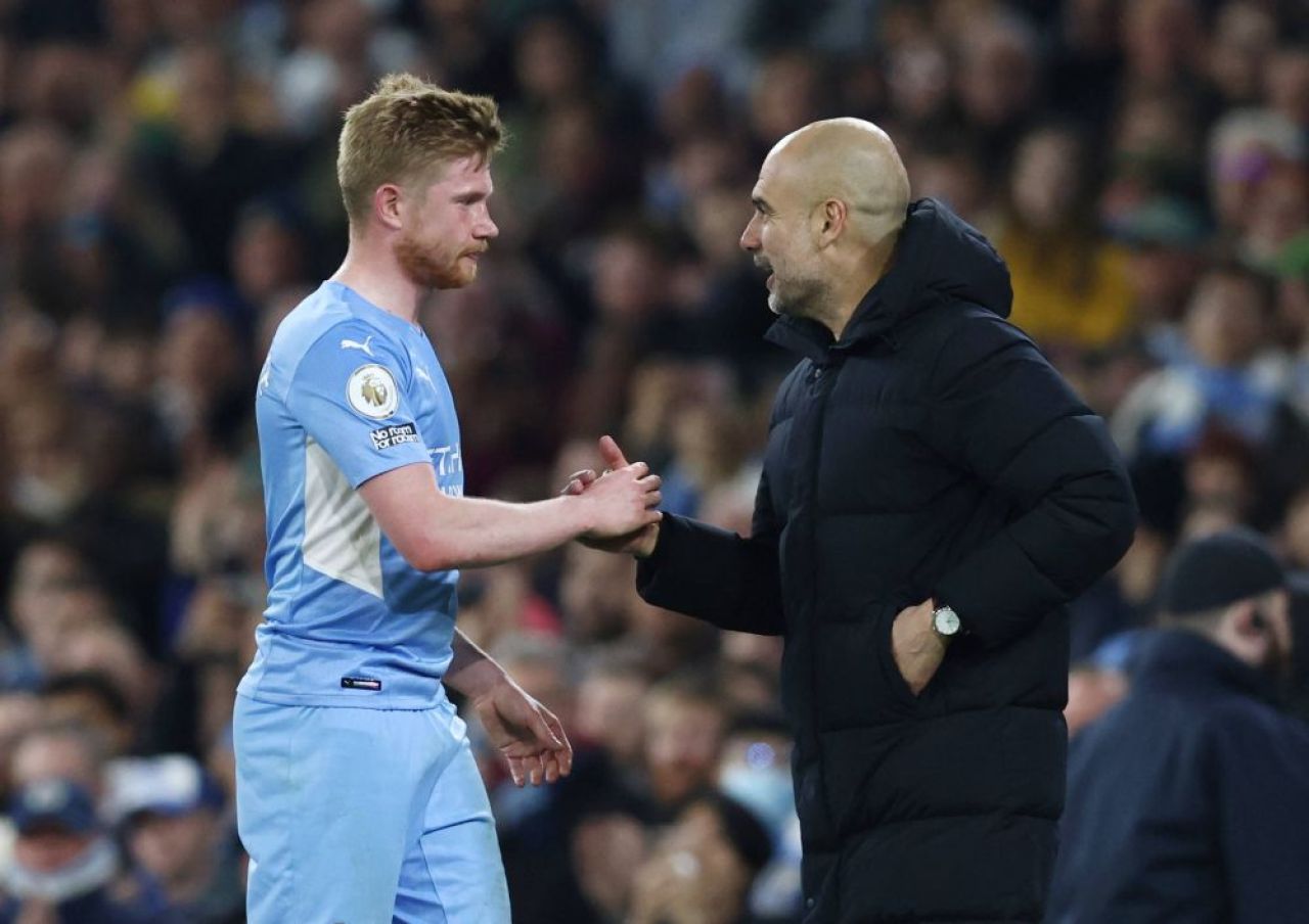 Manchester City - Brighton 3-0. Guardiola și Klopp rămân ”bară la bară” în Premier League_1