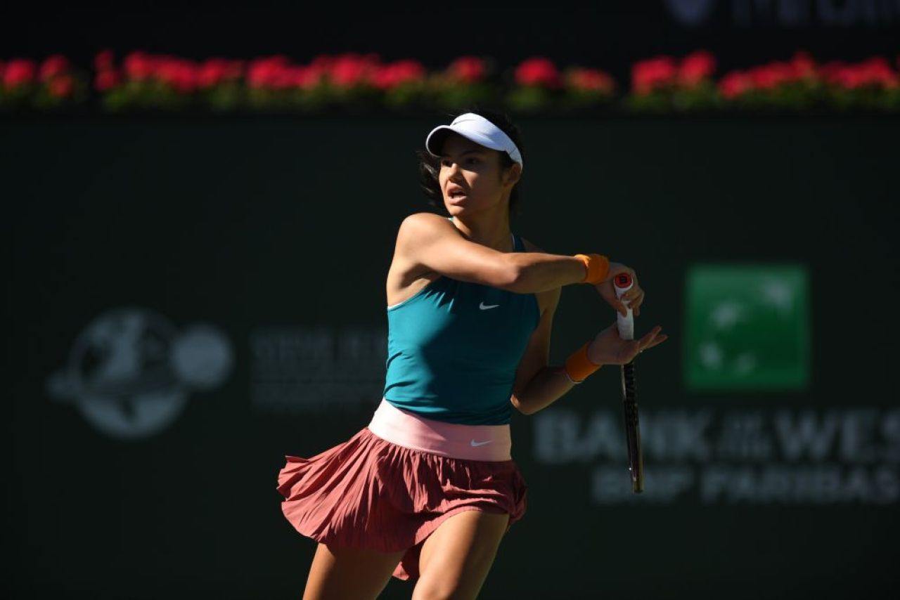 Emma Răducanu se distanțează de Simona Halep în clasamentul WTA: a obținut prima victorie a carierei pe zgură, în WTA_18