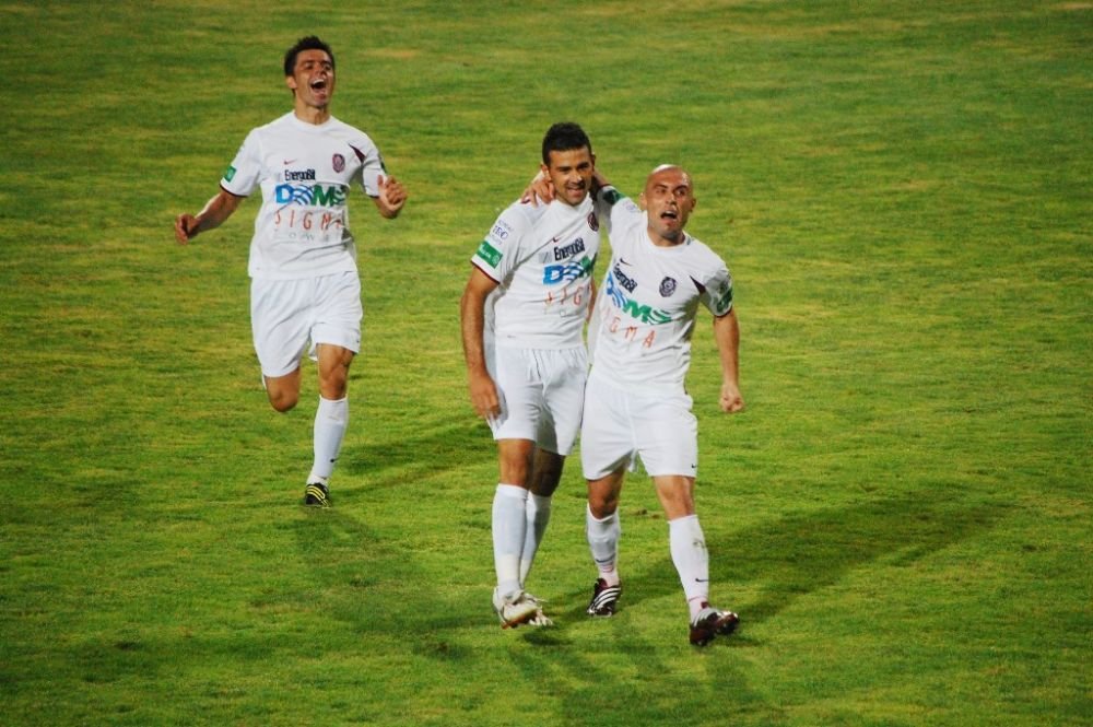 SPECIAL | Ce fac acum fotbaliștii care câștigau, în urmă cu 14 ani, primul titlu din istoria lui CFR Cluj_2