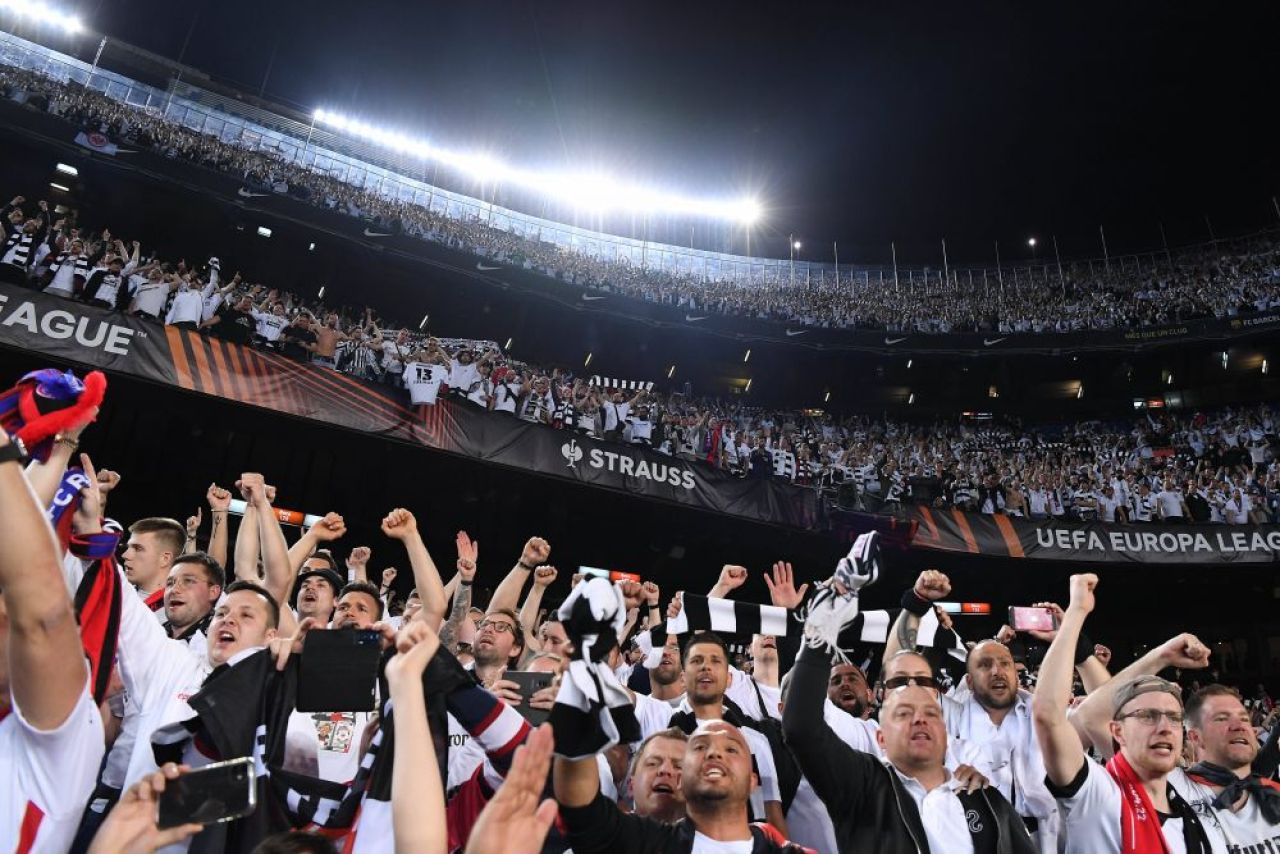 Explicație pentru invazia de pe Camp Nou. Ce a putut să facă un abonat al Barcelonei înaintea meciului cu Frankfurt_1