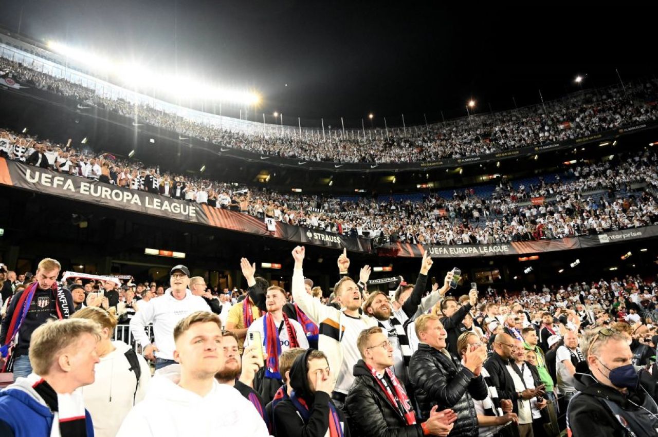 Explicație pentru invazia de pe Camp Nou. Ce a putut să facă un abonat al Barcelonei înaintea meciului cu Frankfurt_3