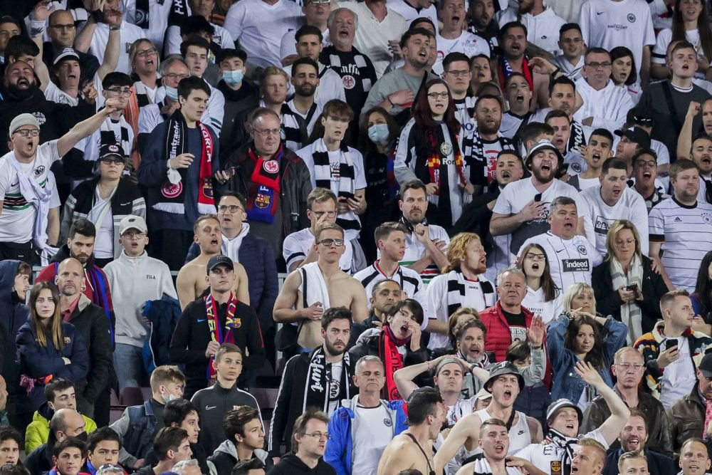 Explicație pentru invazia de pe Camp Nou. Ce a putut să facă un abonat al Barcelonei înaintea meciului cu Frankfurt_5