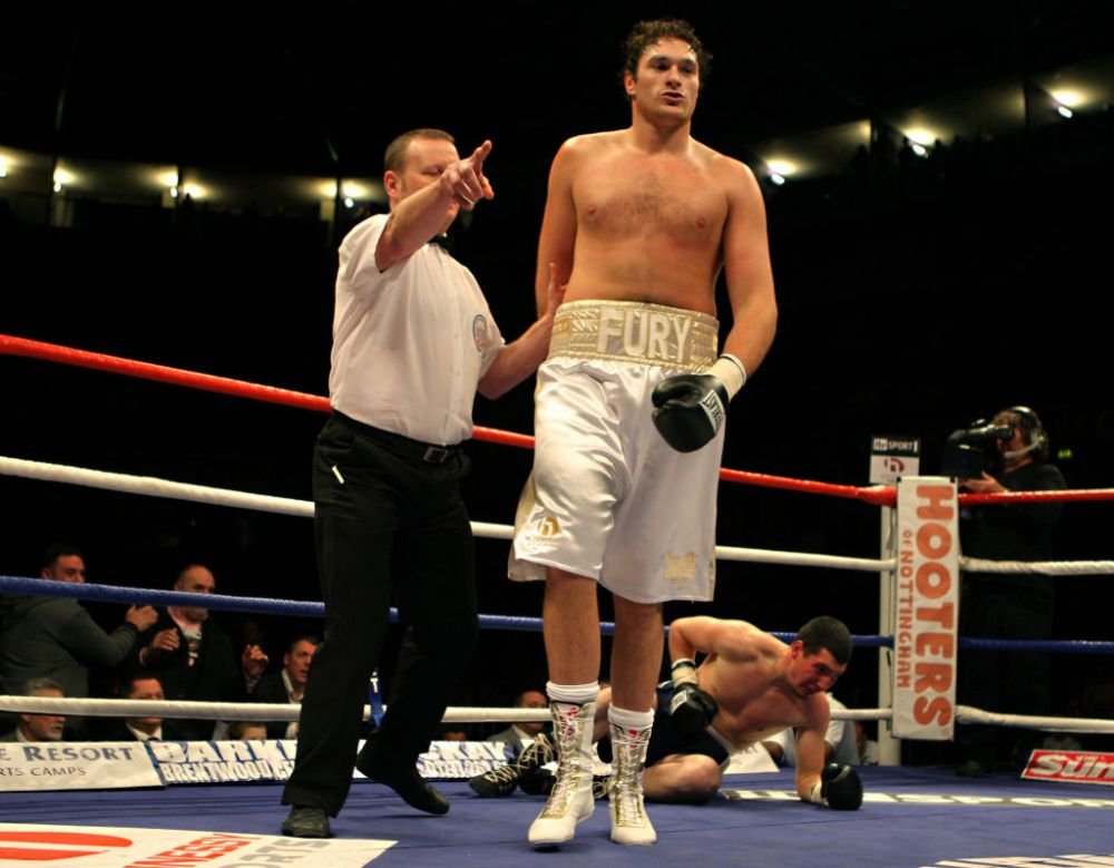 Imagini de colecție cu Tyson Fury. E incredibil cum arăta celebrul boxer la meciul de debut, acum 13 ani _2