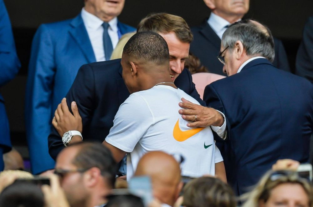Președintele Macron a dezvăluit că i-a spus lui Mbappe să nu semneze cu Real sau PSG! La ce echipă l-a îndemnat să meargă _7