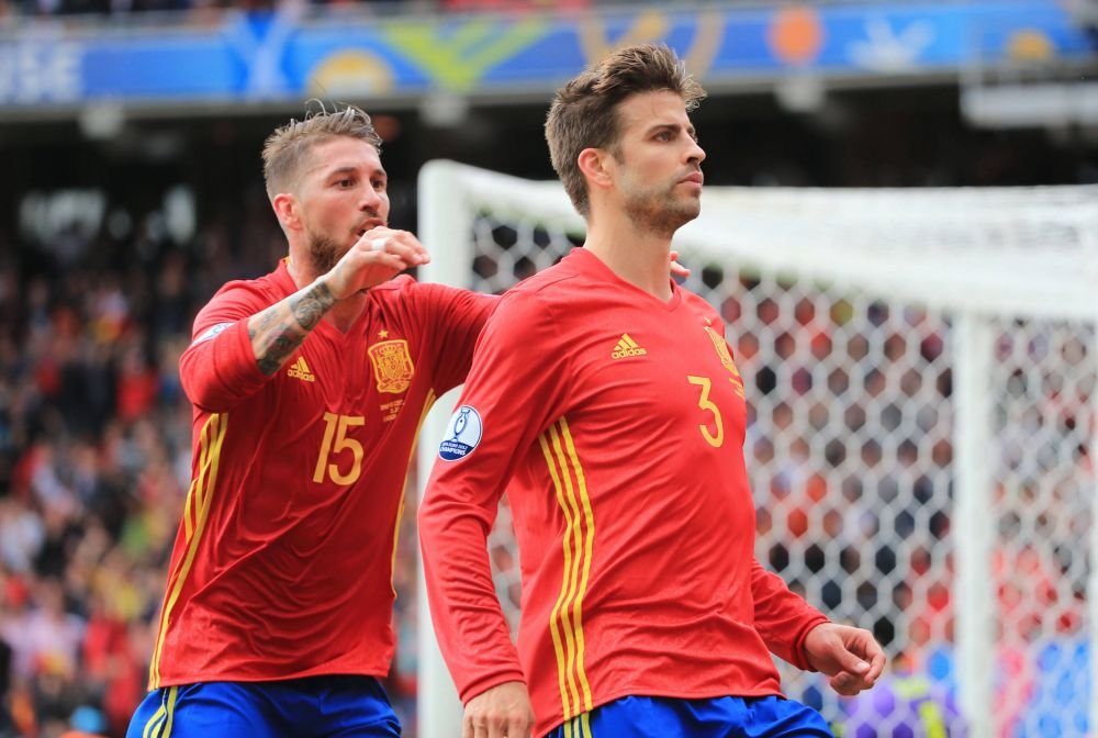 Continuă scandalul în Spania! Pique l-a 'trădat' pe Ramos și i-a arătat președintelui Federației mesajul pe care i l-a trimis! Noi înregistrări audio _2