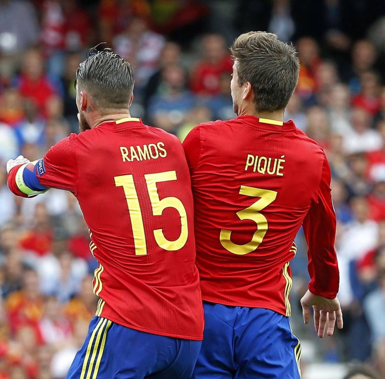 Continuă scandalul în Spania! Pique l-a 'trădat' pe Ramos și i-a arătat președintelui Federației mesajul pe care i l-a trimis! Noi înregistrări audio _3