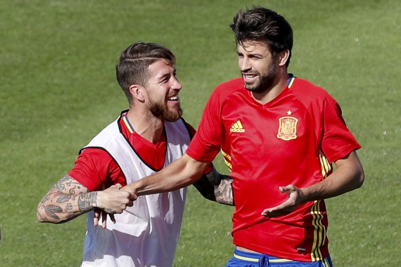 Continuă scandalul în Spania! Pique l-a 'trădat' pe Ramos și i-a arătat președintelui Federației mesajul pe care i l-a trimis! Noi înregistrări audio _4
