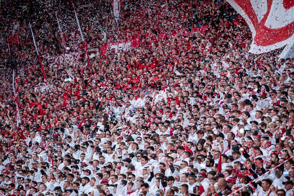 Clubul cu &bdquo;pedigree&rdquo; care adună &icirc;n liga a treia mai mulți spectatori dec&acirc;t toți granzii Rom&acirc;niei