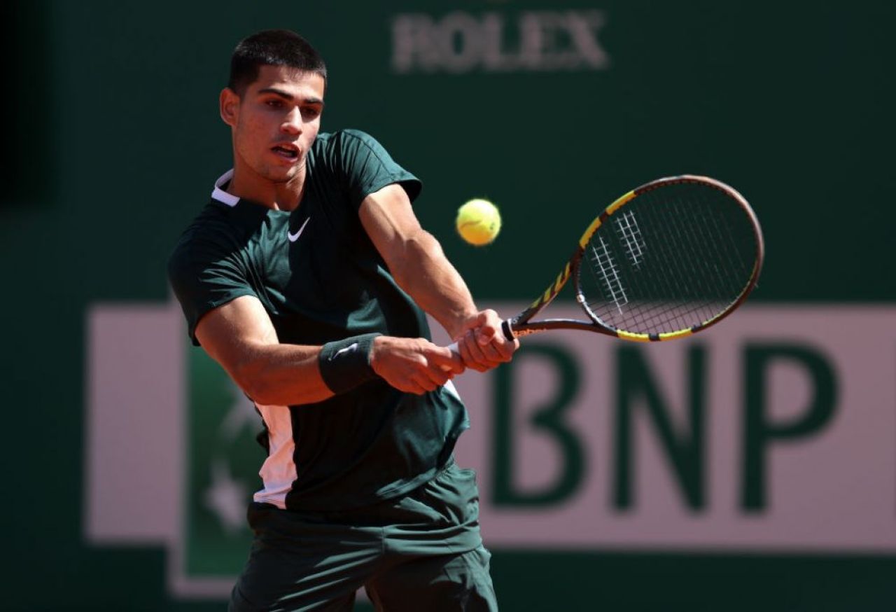 Identic cu Rafael Nadal! Coincidențe extraordinare între Alcaraz și Nadal: puștiul de 18 ani îl bate din nou pe Tsitsipas și intră în top 10 ATP_3