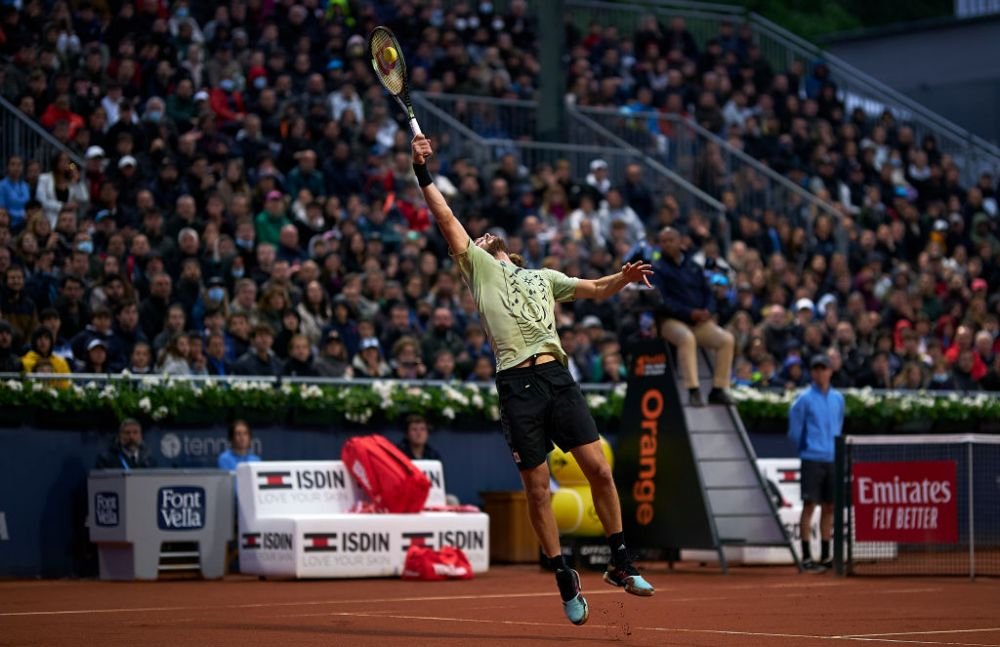 Identic cu Rafael Nadal! Coincidențe extraordinare între Alcaraz și Nadal: puștiul de 18 ani îl bate din nou pe Tsitsipas și intră în top 10 ATP_19