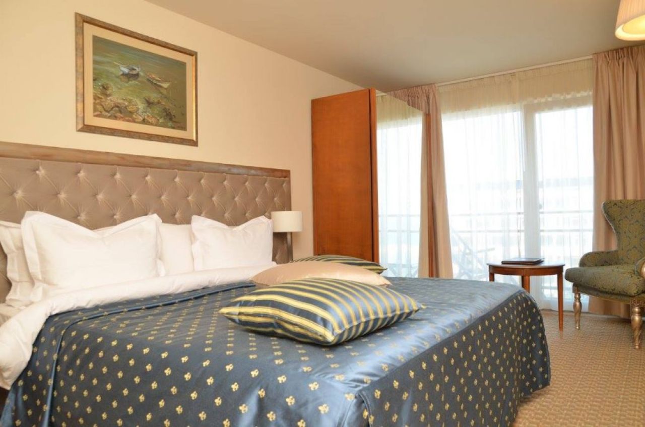 FCSB se poate pregăti de Champions League la Venus, în hotelul de cinci stele al lui Gigi Becali!_4