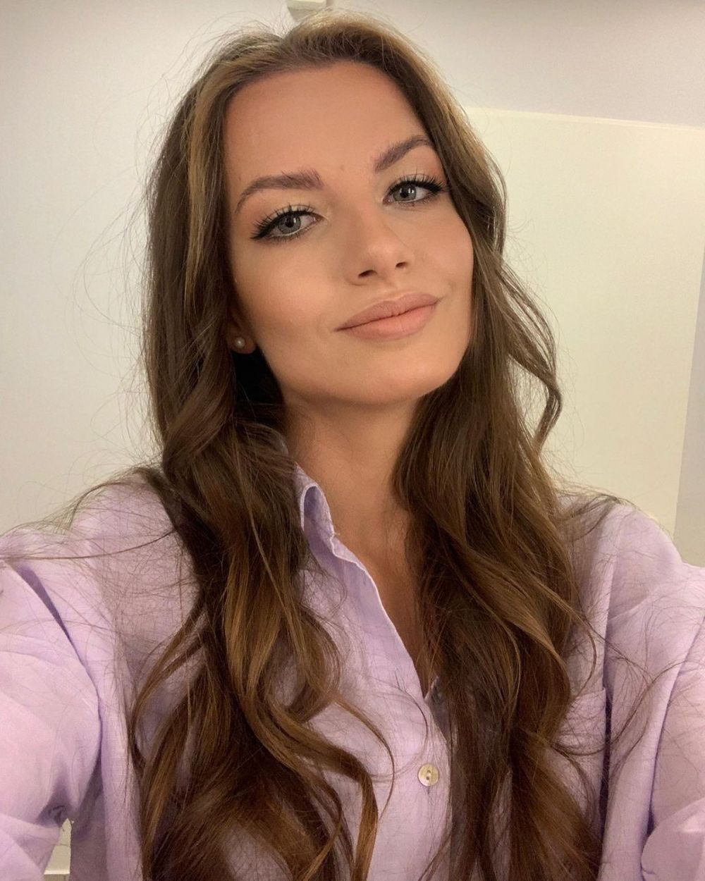 Cea mai sexy arbitru a revenit pe teren după o pauză de regăsire. Cum arată Karolina Bojar_17