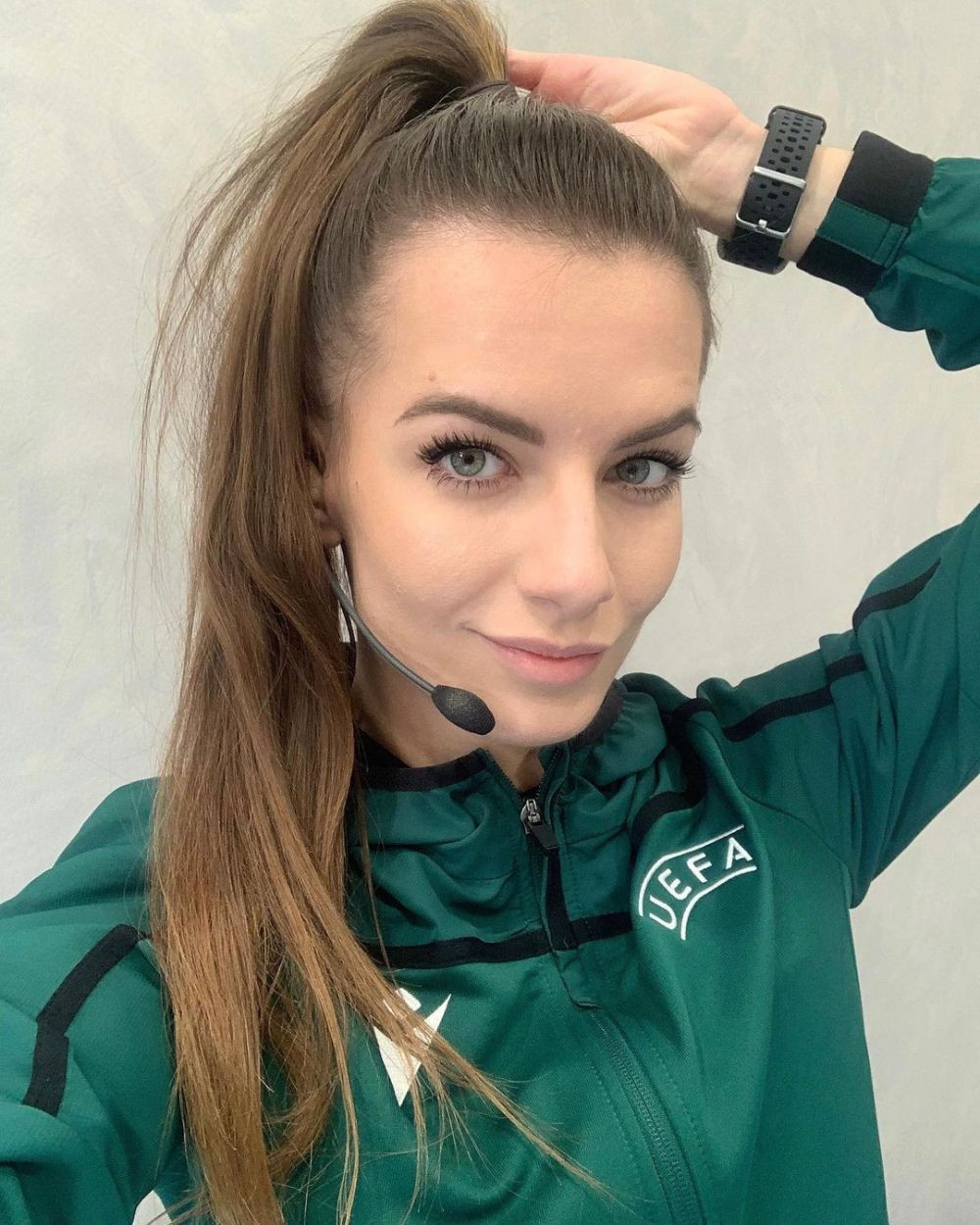 Cea mai sexy arbitru a revenit pe teren după o pauză de regăsire. Cum arată Karolina Bojar_19