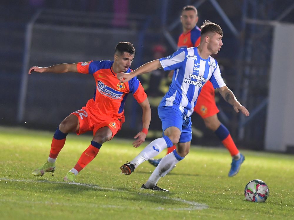 Omul care a fost la un pas să scoată FCSB-ul din Cupă promite s-o readucă pe Corvinul Hunedoara în prima ligă_3