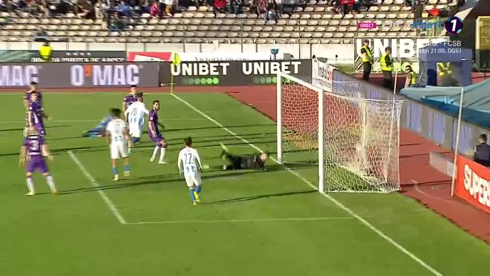 FC Argeș - Universitatea Craiova 0 - 4: Oltenii se apropie la un punct de FCSB și rămân în cursa pentru titlu _7